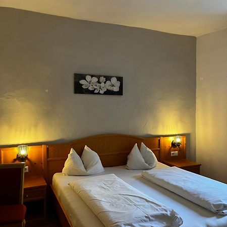 Gasthof Sterzingerhof Bagian luar foto